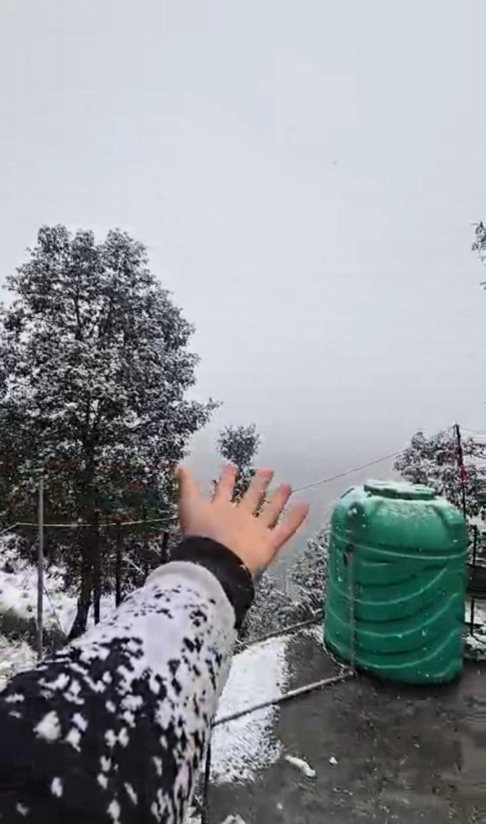 Sleeping Beauty Hotel Moutain View Property Joshīmath Buitenkant foto